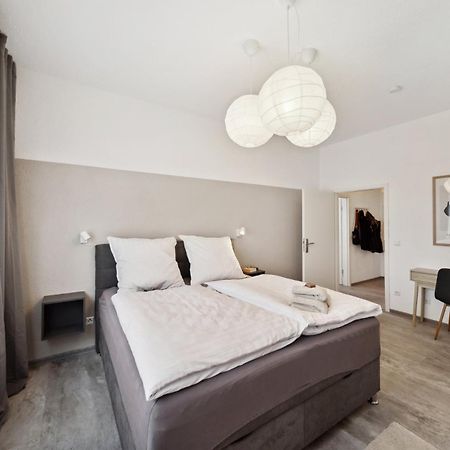 Ruhige Lage, Gute Anbindung, Frisch Renoviert Apartment Fellbach Bagian luar foto