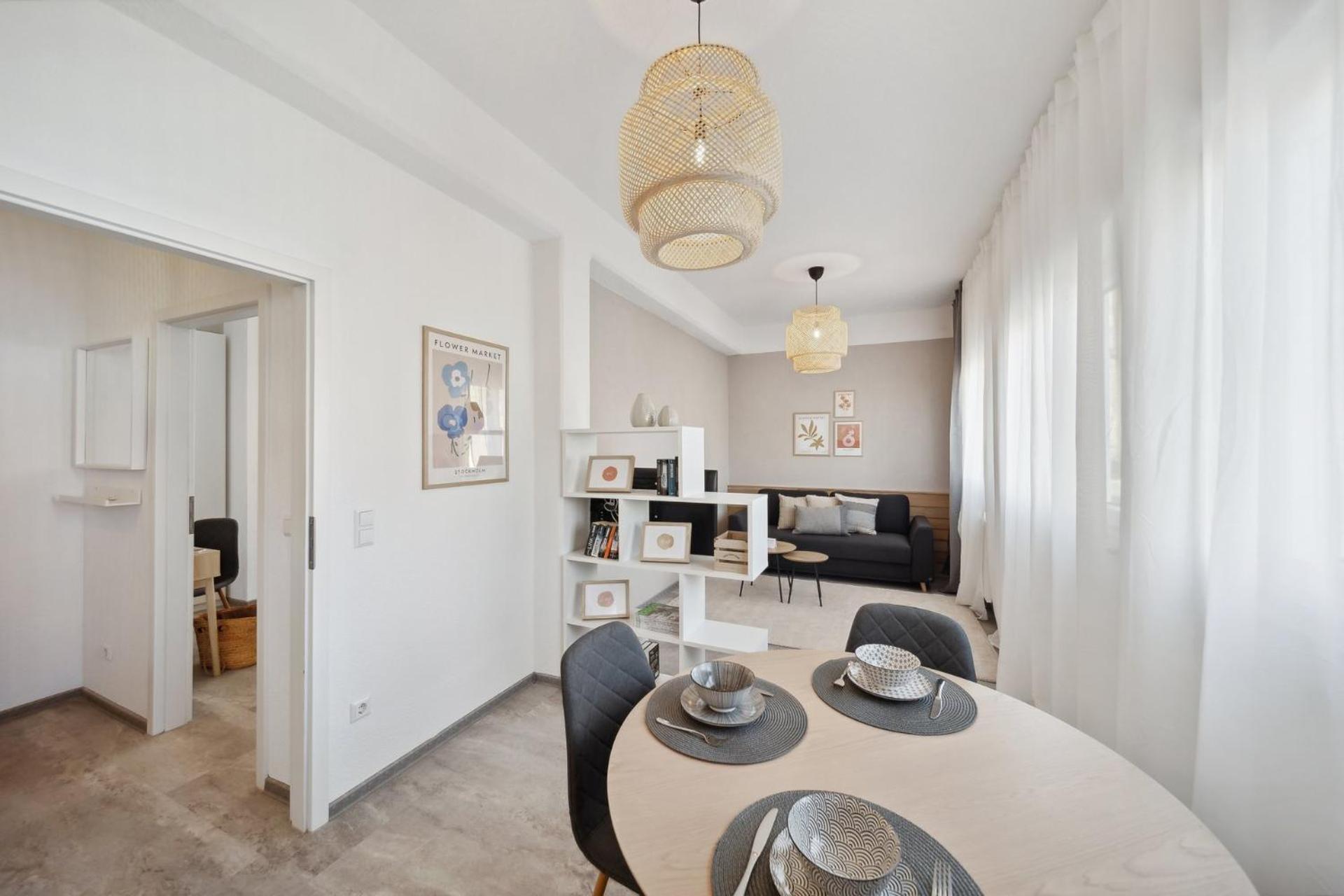 Ruhige Lage, Gute Anbindung, Frisch Renoviert Apartment Fellbach Bagian luar foto