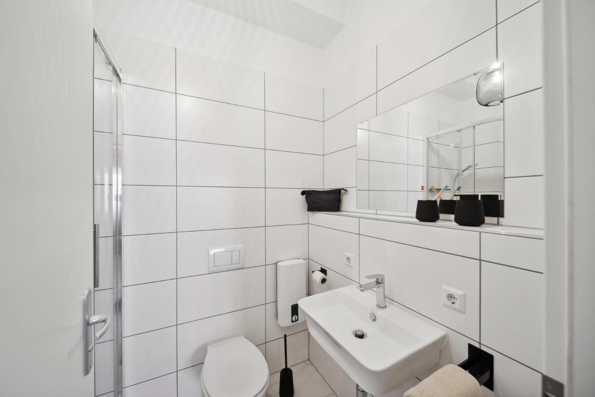 Ruhige Lage, Gute Anbindung, Frisch Renoviert Apartment Fellbach Bagian luar foto