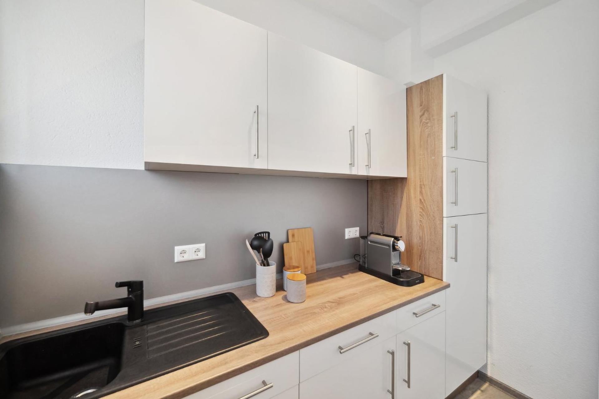 Ruhige Lage, Gute Anbindung, Frisch Renoviert Apartment Fellbach Bagian luar foto