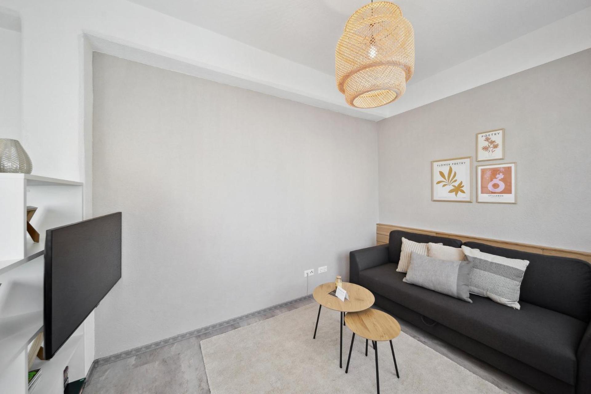 Ruhige Lage, Gute Anbindung, Frisch Renoviert Apartment Fellbach Bagian luar foto